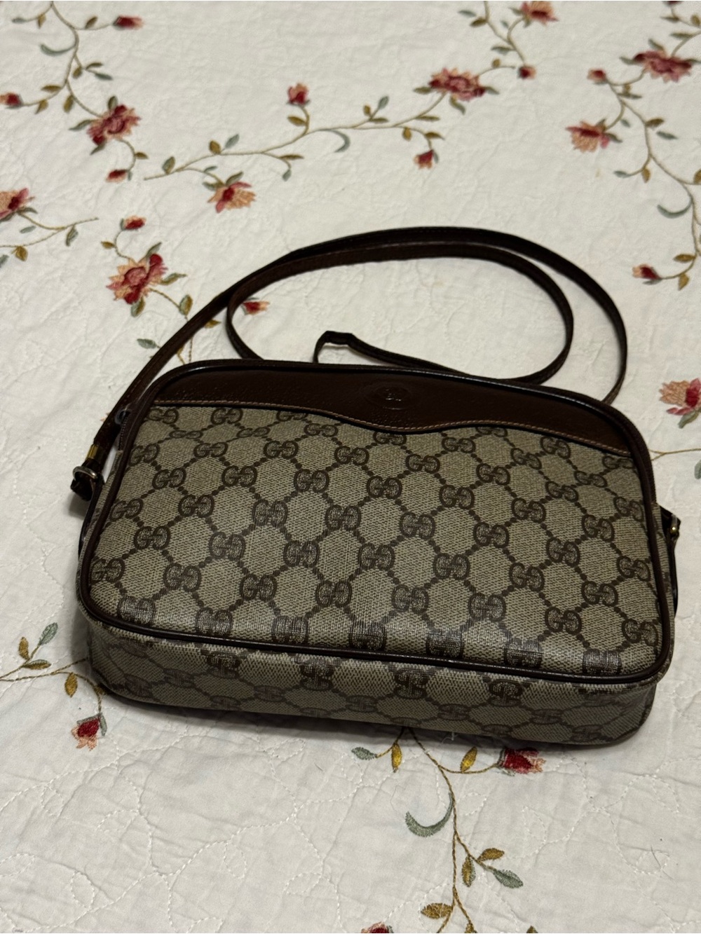 Gucci Beige/Brown GG Supreme Canvas Crossbody Bag